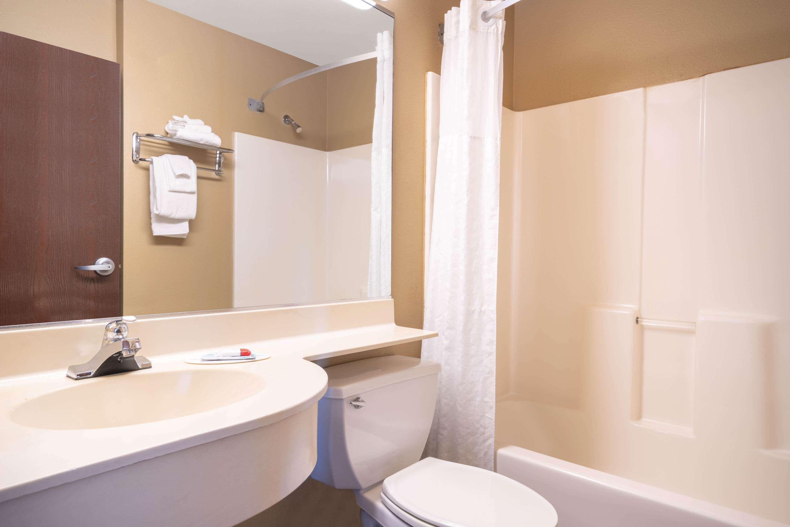 Microtel Inn & Suites By Wyndham Eagan/St Paul Zewnętrze zdjęcie